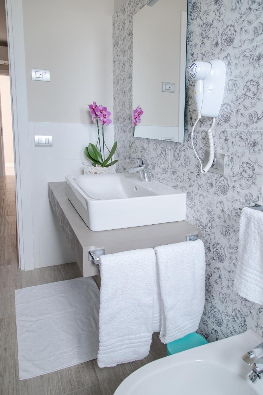 Residenza Angelica Bed & Breakfast Lazise Ngoại thất bức ảnh